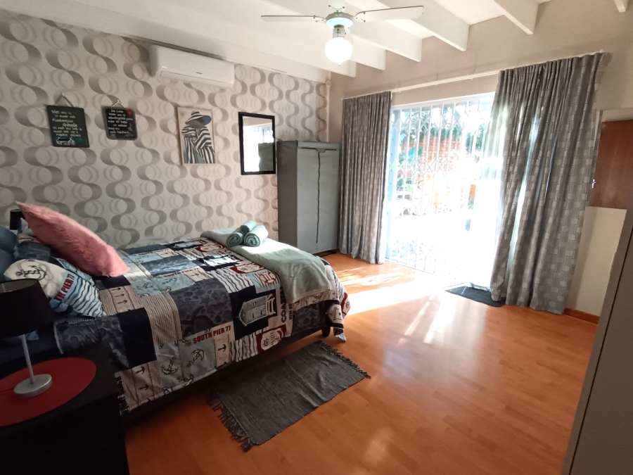 3 Bedroom Property for Sale in Wavecrest Eastern Cape